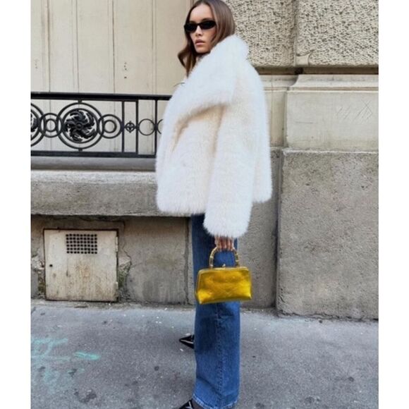NWOT ZARA WOMAN COLLECTION WHITE FAUX FUR JACKET COAT MEDIUM BLODDERS FAV 💕 - Picture 12 of 13